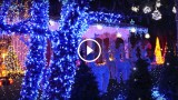 La casa di Babbo Natale a Melegnano è uno spettacolo di 450mila luci colorate