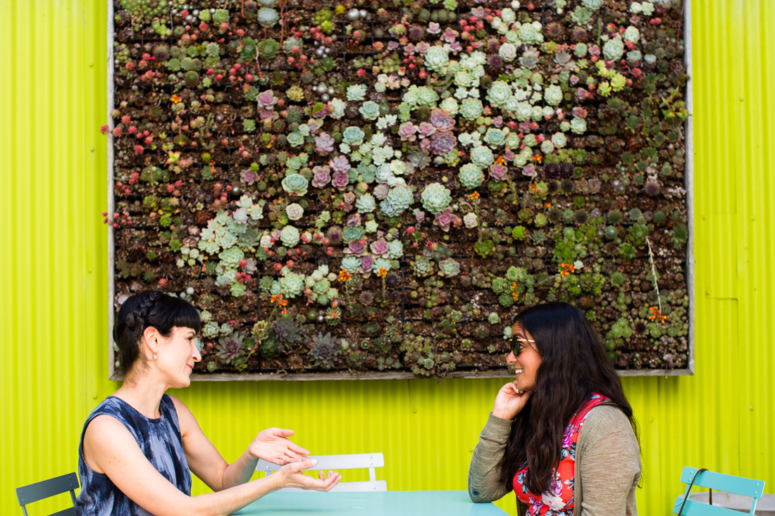 Flora-Anj-Jessica-Chatting