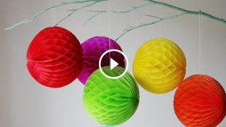 Come realizzare i famosi “honeycomb balls” (le palline di carta a nido d’ape)