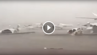 Aerei contro aerei per la tempesta ad Abu Dhabi