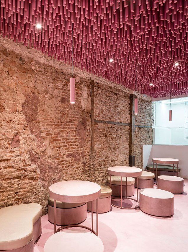 domus-01-ideo-strawberry-sticks