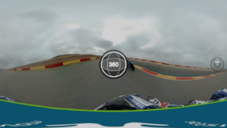 Fai un giro con Lorenzo sulla ‪Yamaha‬ ‪VR46‬ – Video a 360°